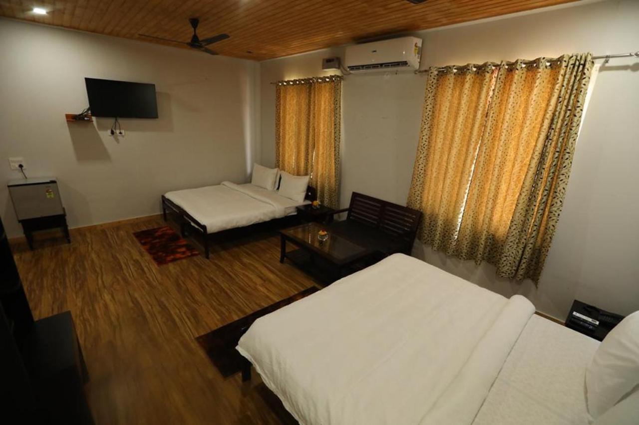 Le Roi Floating Huts & Eco Rooms Tehri New Tehri Exterior photo