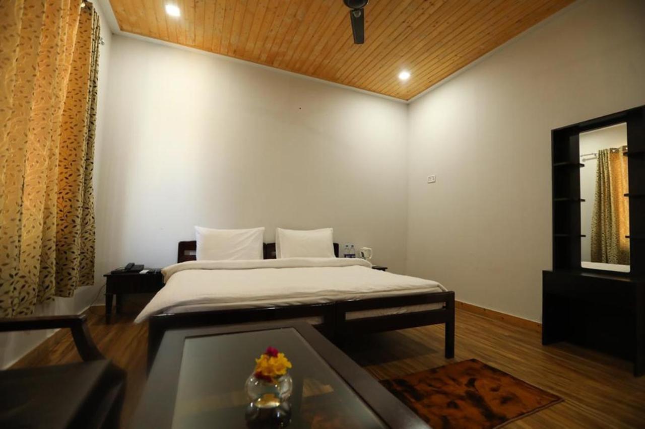 Le Roi Floating Huts & Eco Rooms Tehri New Tehri Exterior photo